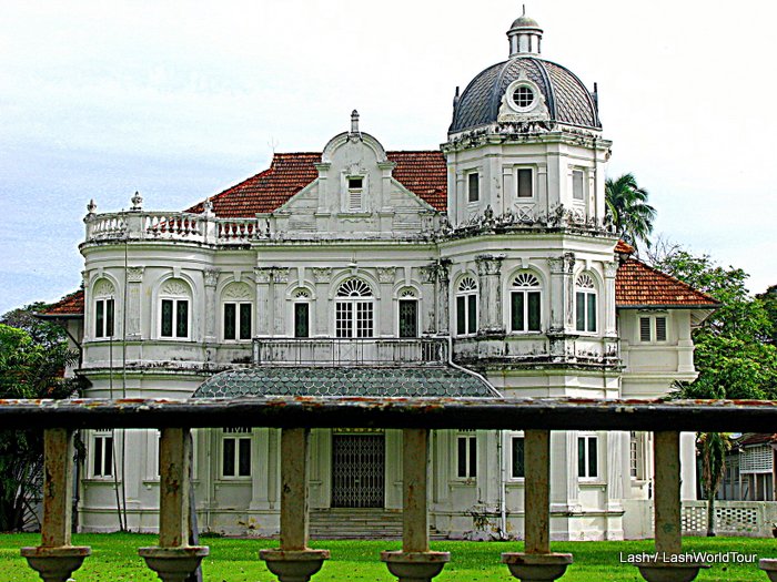 Colonial architecture - mansion in Penang - Malaysia