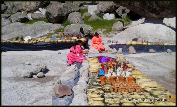 Raramuri girls selling handicrafts in a valley near Creel