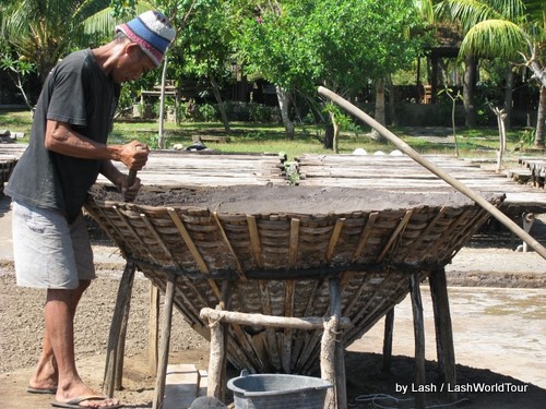 man making salt- Amed- Bali 