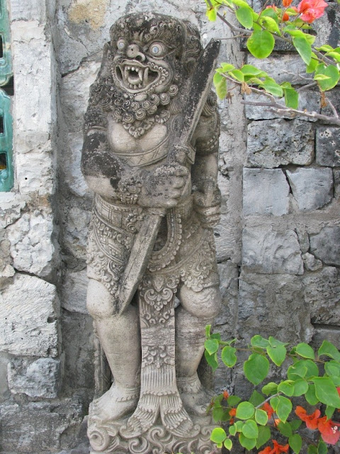 balinese statue