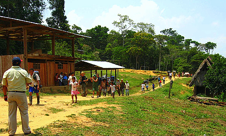 tour Amazon village
