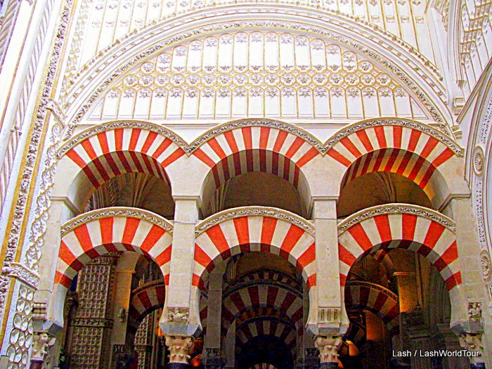 red & white double arches - La Mezquita - Great Mosque of Cordoba - Cordoba - Spain 