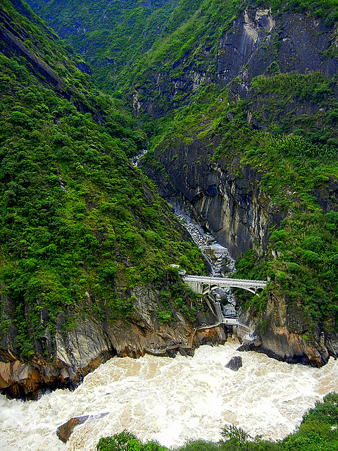 Tiger Leaping Gorge - china
