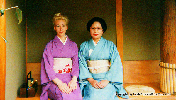LashWorldTour in kimono with sensei, tea ceremony