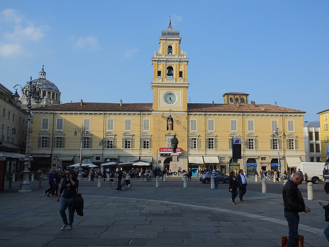 Piazza Garibaldi - Parma - photo by on Flickr CC