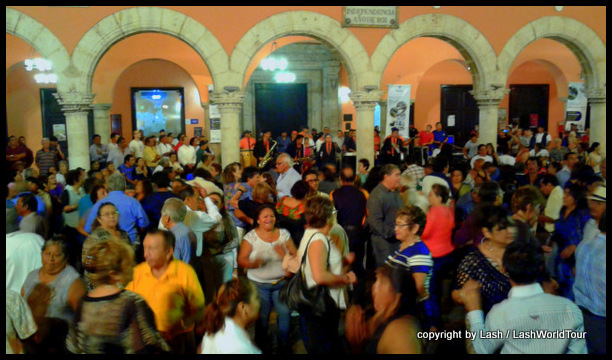 Sunday public dancing in Merida