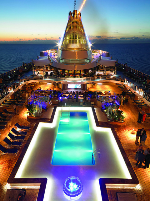 luury cruise - photo by traveloscopy on Flickr CC