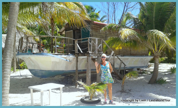 Lash at beach house boat = Punta Alan - Mexico
