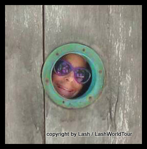 Lash in door hole