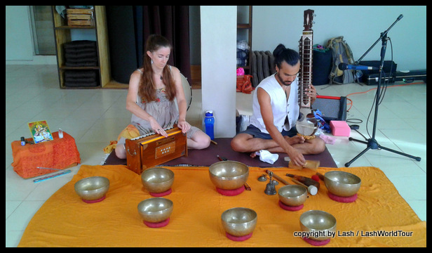 Tibetan singing bowls meditation class - Tulum