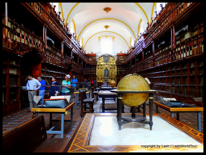 famous historic library in Puebla