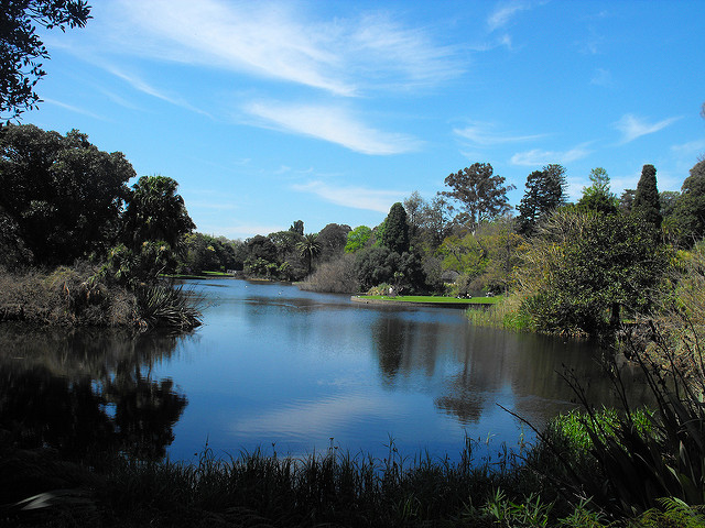 Melbourne's Royal Botanic Gardens - photo by N G M on Flickr CC