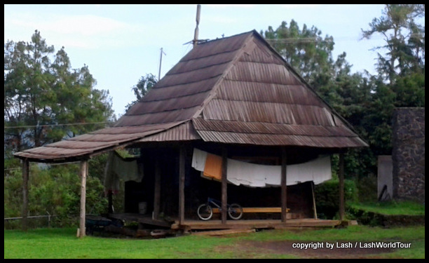 traditional Perepucha house in Angahuan