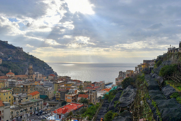 Amalfi Coast - photo by Gwendolyn Stansbury on Flickr CC