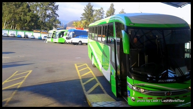 buses in Costa Rica 