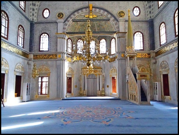 Mosque interior 3
